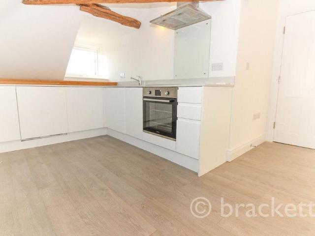 Apartment for rent in Playden, Rother