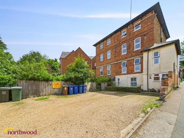 Flat for rent in Evershot, Oxfordshire