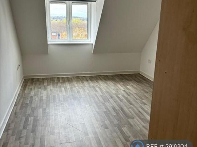 Flat for rent in Semilong, Northampton