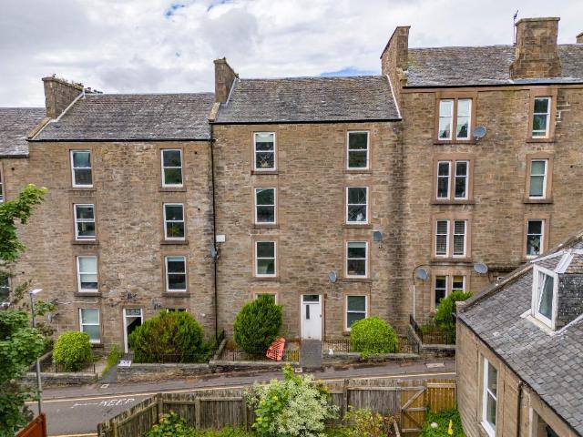 Flat for rent in West End, Scotland