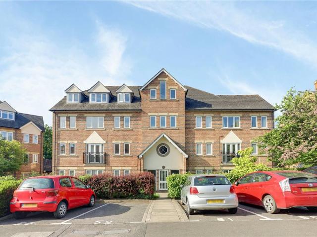 Flat for rent in Snaresbrook, Greater London