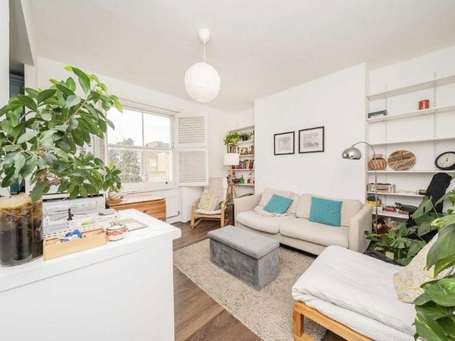 Apartment for rent in London Borough of Ealing, Greater London