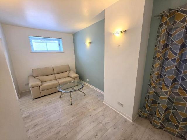 Apartment for rent in City Centre, Ballindoch
