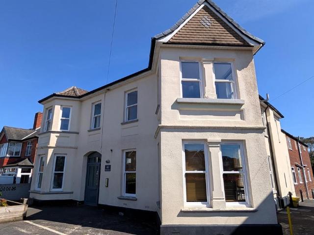 Flat for rent in Merry Oak, City Of Southampton