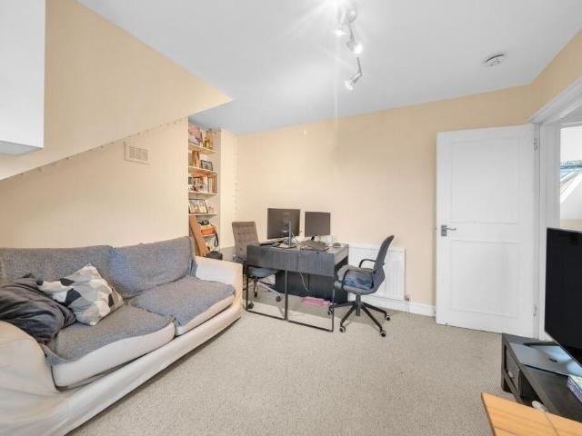 Apartment for rent in South Hampstead, Isle Of Man