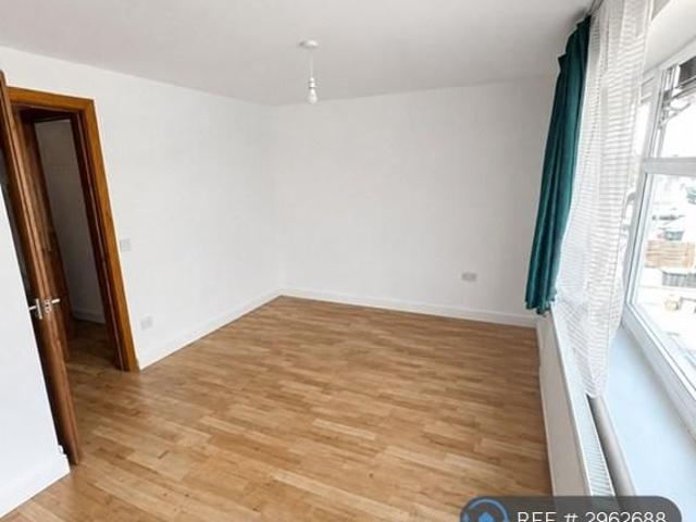 Apartment for rent in Upper Edmonton, Greater London