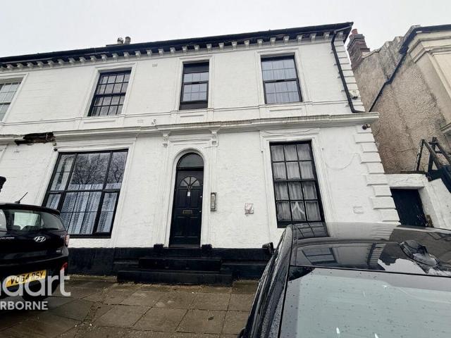Flat for rent in Ladywood, West Midlands