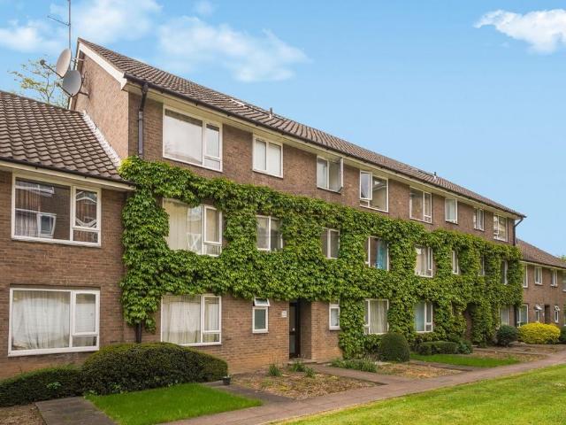 Flat for rent in Harrow On The Hill, Greater London