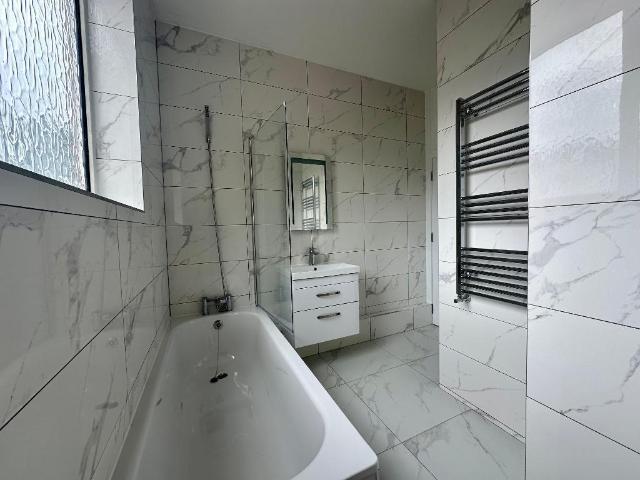 Flat for rent in Southend City Centre Neighbourhood, Alton Barnes