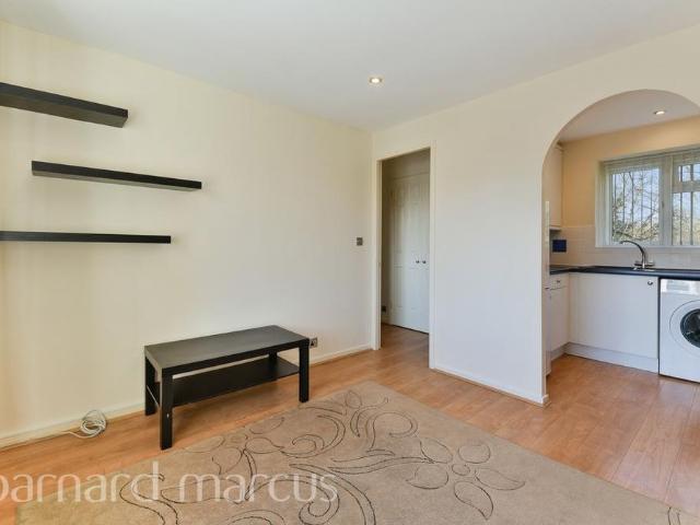 Apartment for rent in London Borough of Hounslow, Greater London