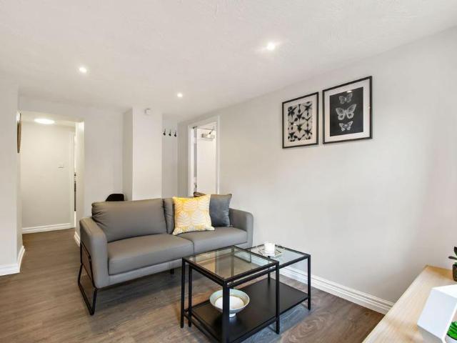 Apartment for rent in Hyde Park, Leeds