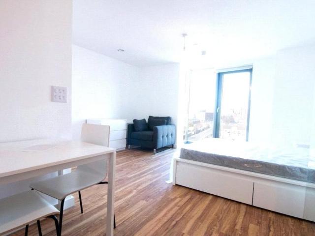 Flat for rent in Baltic Triangle, Calderstones