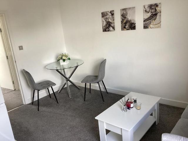 Apartment for rent in Midway, Kent