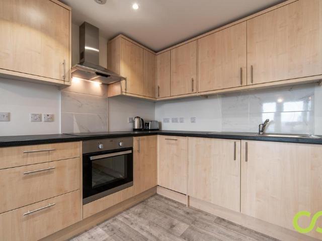 Flat for rent in Seven Kings, Greater London