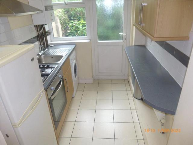 Flat for rent in Plasnewydd, Falcon Lodge