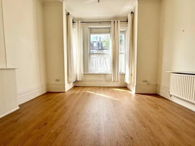 Apartment for rent in South Woodford, Greater London