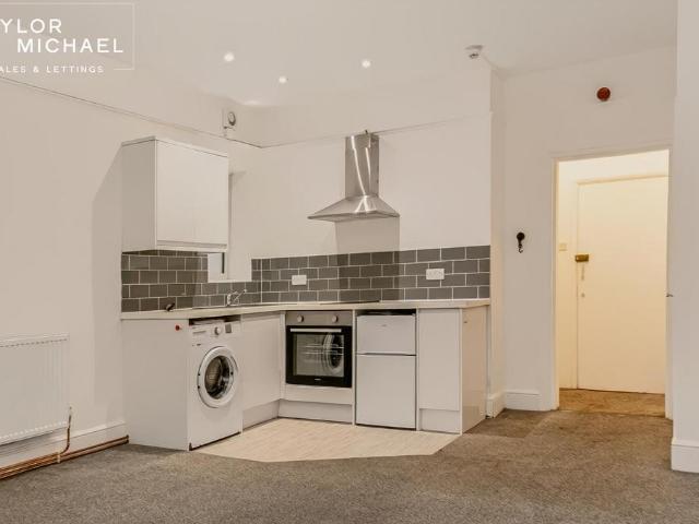 Flat for rent in Portslade by Sea, Hove