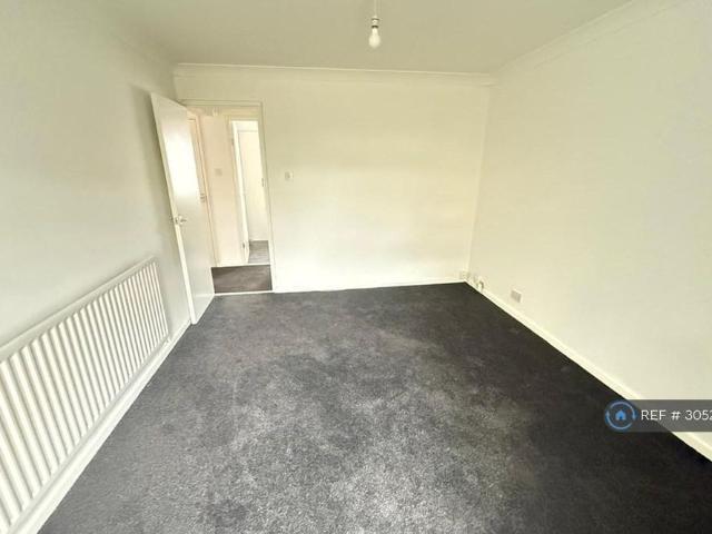 Apartment for rent in Brookside, Telford