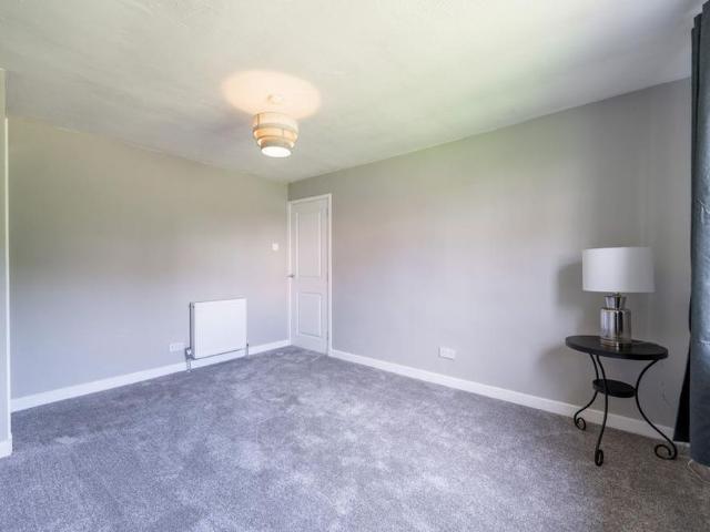 Apartment for rent in Foxbar, Elderslie