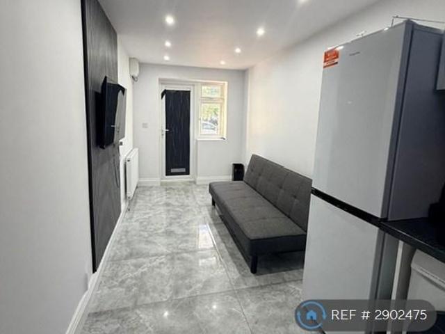 Apartment for rent in London Borough of Hounslow, Hanworth