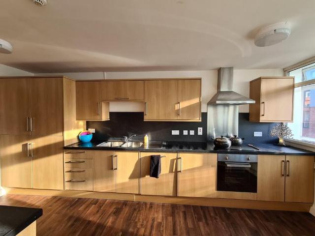Flat for rent in Bede Island, Old Wharf