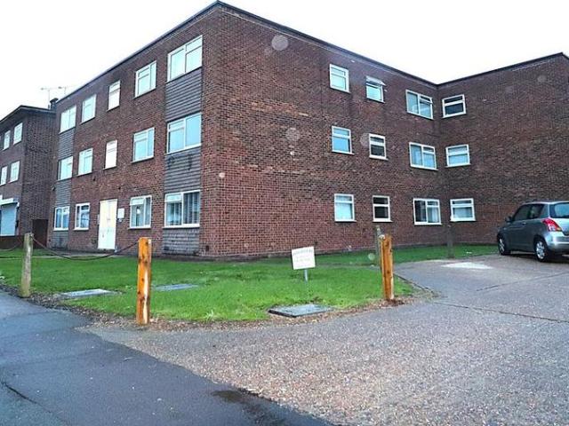 Apartment for rent in Navestock Side, Essex
