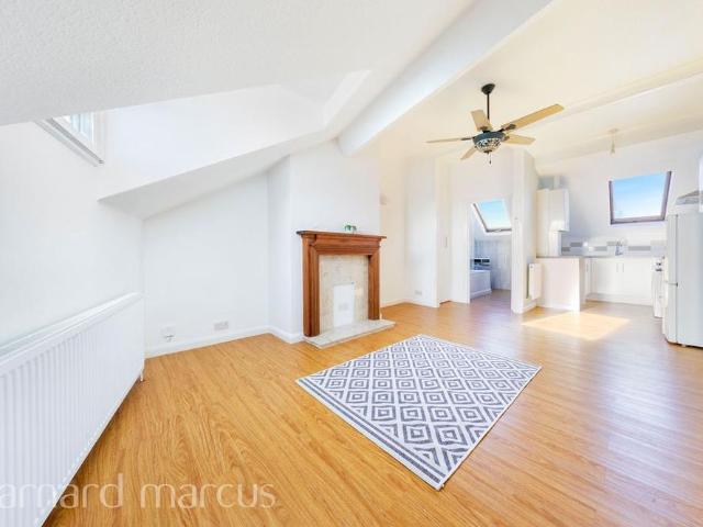 Apartment for rent in London Borough of Croydon, Selhurst
