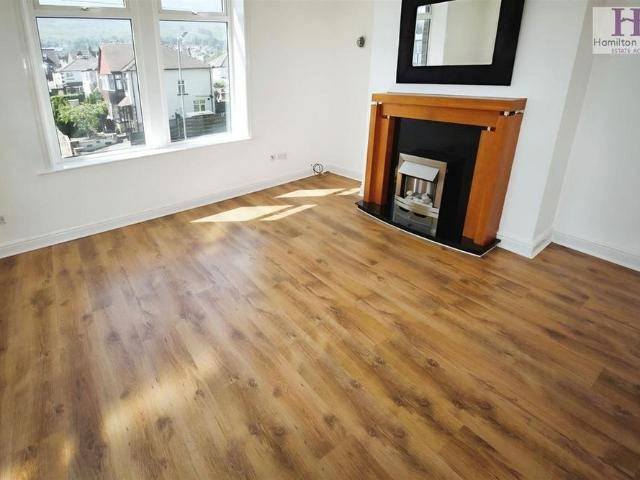 Apartment for rent in Ben Rhydding, Ilkley