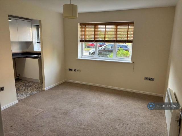 Apartment for rent in Loundsley Green, East Midlands