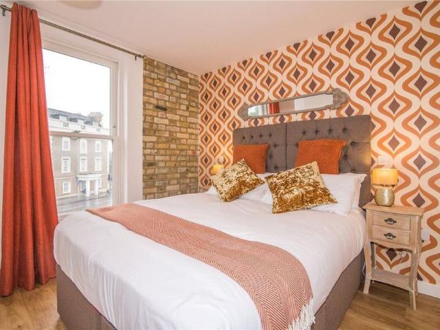 Apartment for rent in London Borough of Hounslow, Strand