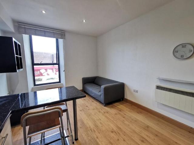 Apartment for rent in Belle Isle, West Yorkshire