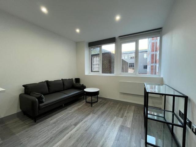 Apartment for rent in Avenham, Higher Bartle