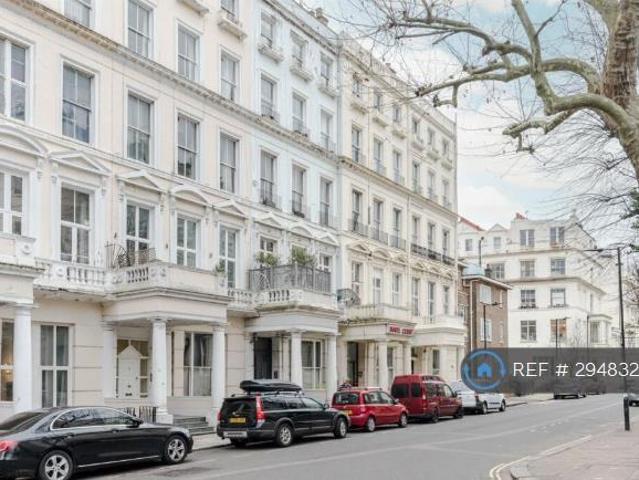 Flat for rent in Bayswater, Greater London