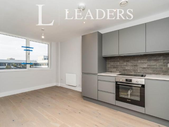 Flat for rent in Maybush, City Of Southampton