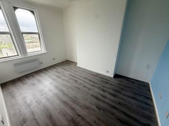 Apartment for rent in Westbrook, Acol