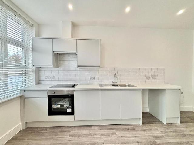 Apartment for rent in Bellevue, Southampton