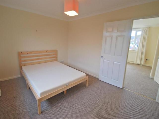 Apartment for rent in Pownall Park, Wilmslow