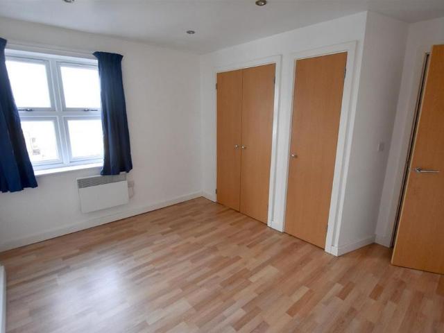 Apartment for rent in Stocking Farm, Old Wharf
