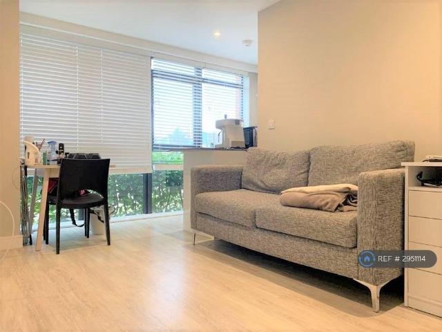 Apartment for rent in Batchworth