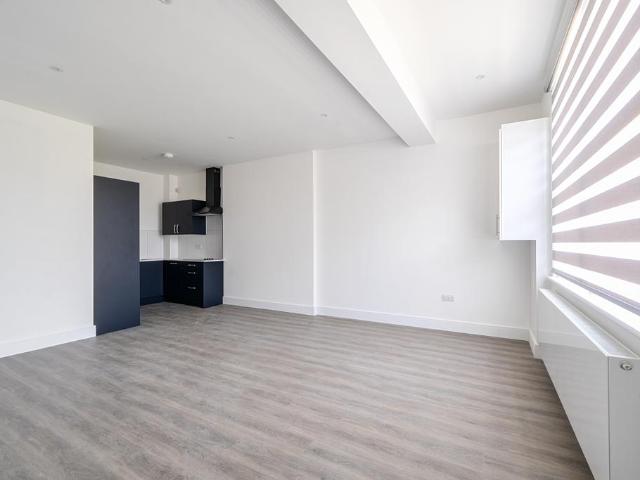 Flat for rent in Kilburn, Greater London