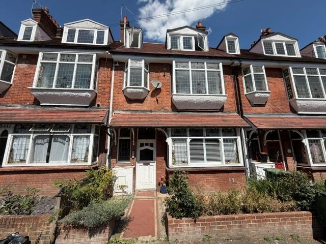 Flat for rent in St James, Sandown Park