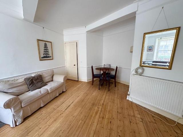 Apartment for rent in Southside, Scotland