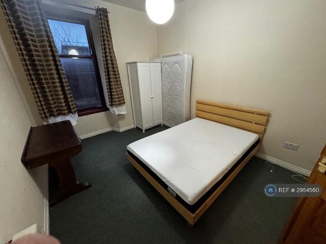Flat for rent in Rutherglen, Scotland