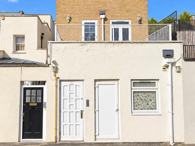 Apartment for rent in London Borough of Wandsworth, Greater London