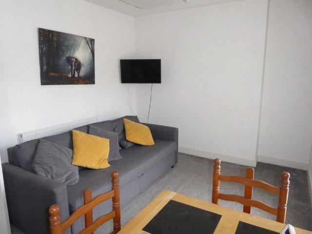 Apartment for rent in Pyle, Kenfig Hill