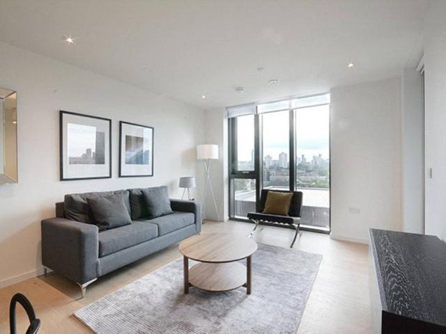 Flat for rent in Elephant and Castle, Isle Of Man