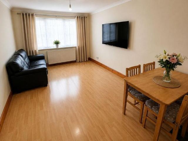 Apartment for rent in Gants Hill, Greater London