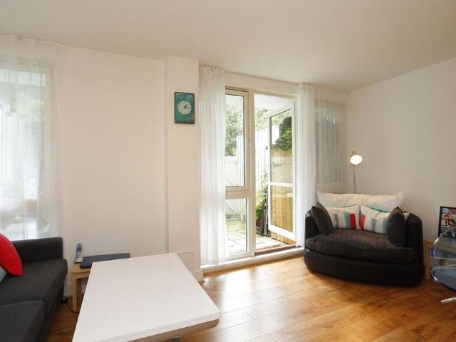 Apartment for rent in Paddington, Greater London