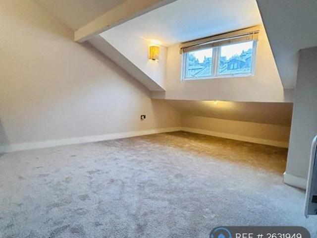 Flat for rent in Ripponden, West Yorkshire