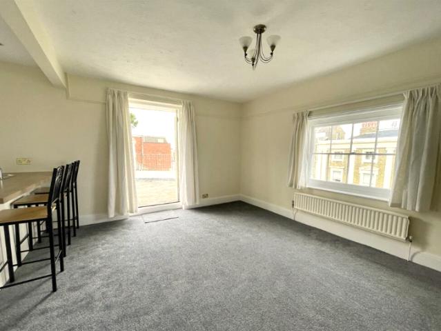 Apartment for rent in Oakfield, Ryde